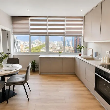 Aura Luxury 02 Tirana